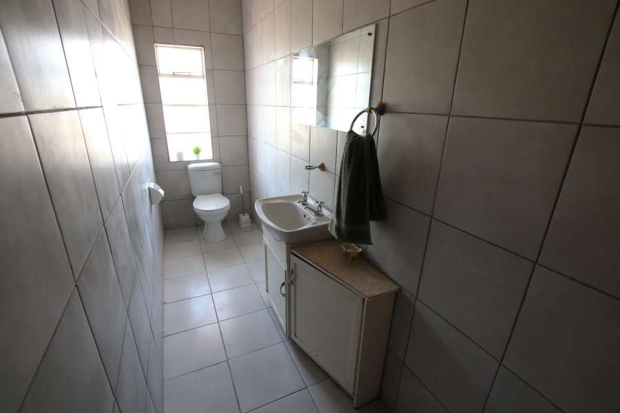 2 Bedroom Property for Sale in Fraserburg Northern Cape
